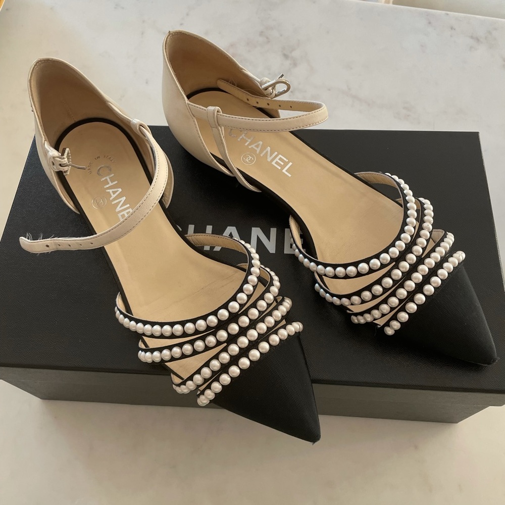 Chanel flats with pearls 38 C